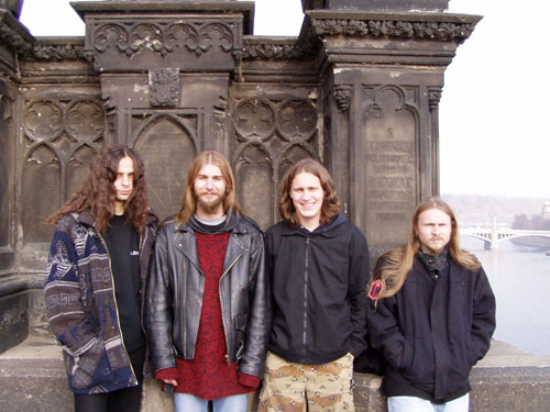 SMASHED FACE na Karlov Most zleva: Patrik, Eda, Fred a Pja